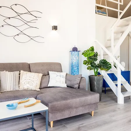 Appartamento La Casa De Playa - ático Con Jacuzzi Y Vista Mar *