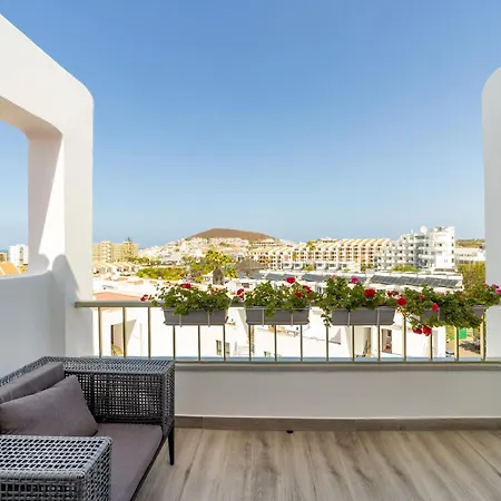Appartamento La Casa De Playa - ático Con Jacuzzi Y Vista Mar Los Cristianos (Tenerife)