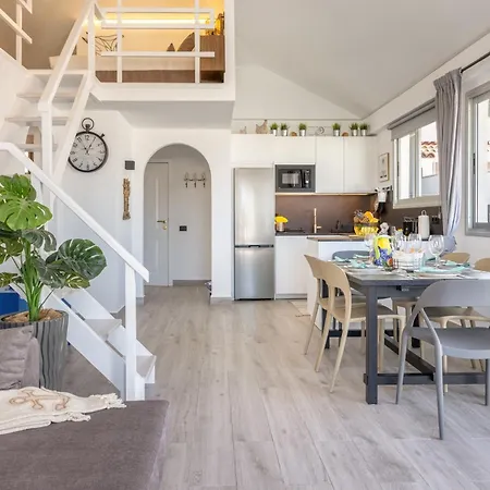 La Casa De Playa - ático Con Jacuzzi Y Vista Mar Appartamento