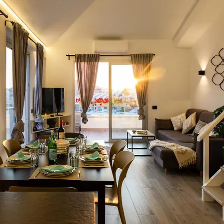 La Casa De Playa - ático Con Jacuzzi Y Vista Mar Appartamento