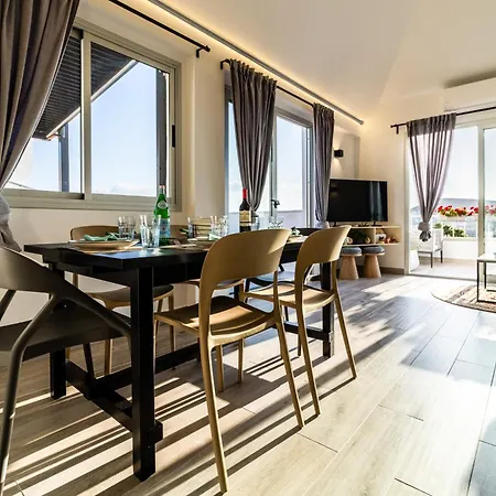 La Casa De Playa - ático Con Jacuzzi Y Vista Mar Los Cristianos (Tenerife)